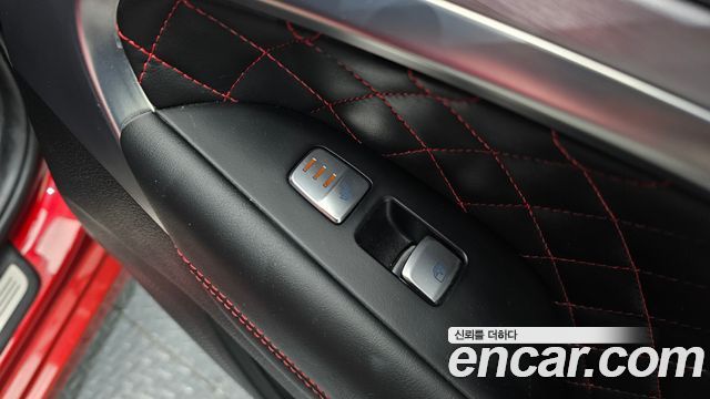 Genesis G70 2020 — photo 19