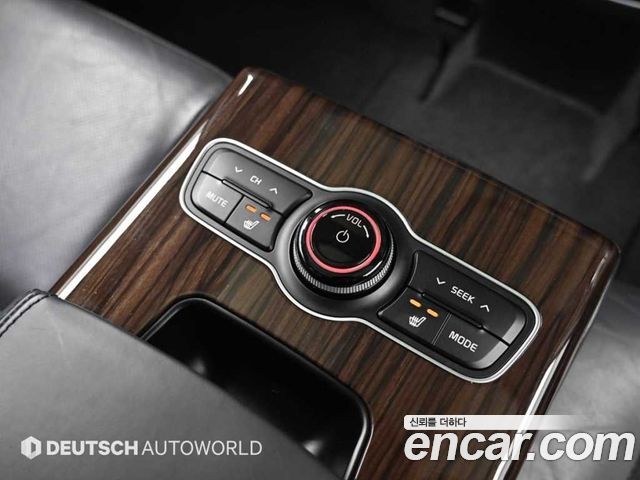 Kia K7 2015 — photo 16