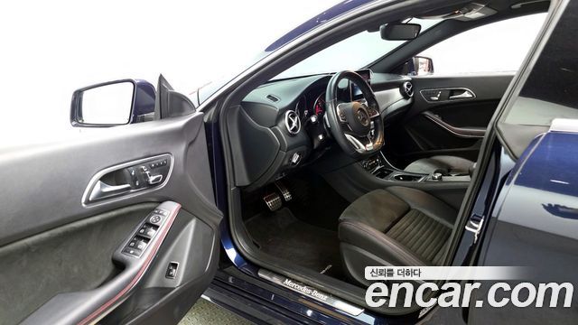 Mercedes-Benz CLA-Class 2019 — photo 10