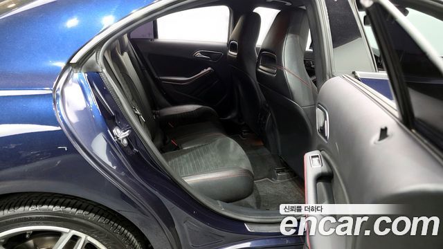 Mercedes-Benz CLA-Class 2019 — photo 12