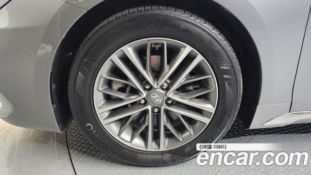 Hyundai Grandeur 2017 — photo 5