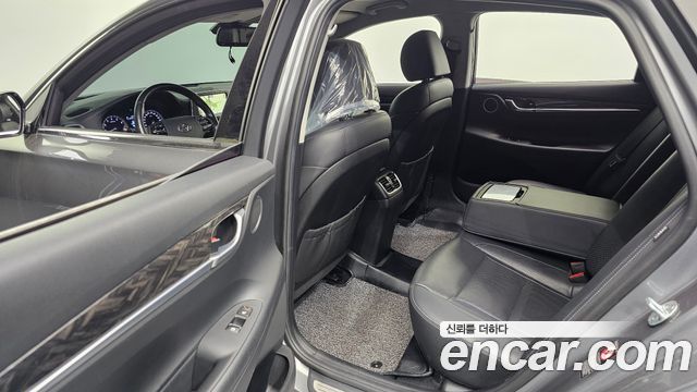 Hyundai Grandeur 2017 — photo 11
