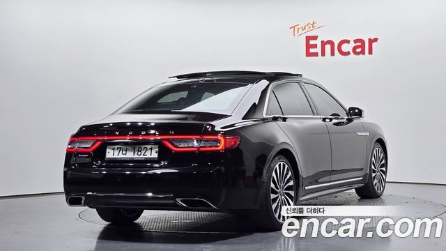 Lincoln Continental 2017 — photo 2