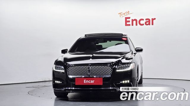 Lincoln Continental 2017 — photo 3