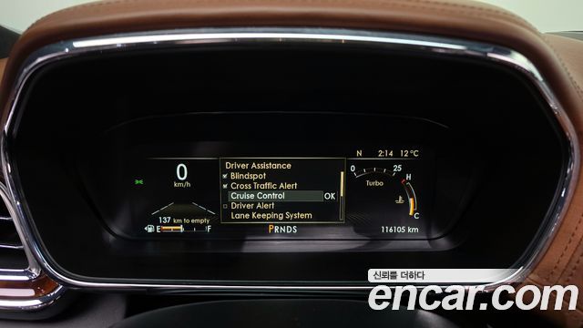 Lincoln Continental 2017 — photo 8