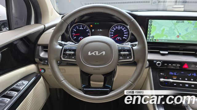 Kia Canival 2023 — photo 13