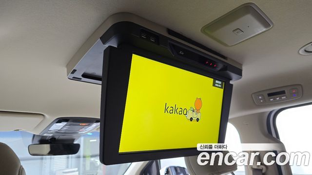Kia Canival 2023 — photo 20