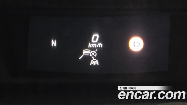 Mercedes-Benz E-Class 2022 — photo 17