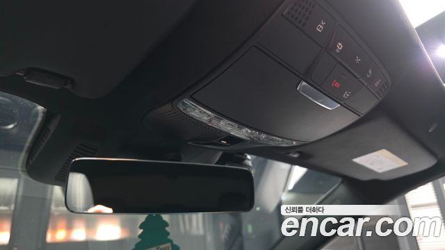 Mercedes-Benz E-Class 2022 — photo 18