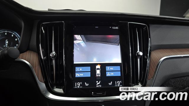 Volvo S60 2020 — photo 20