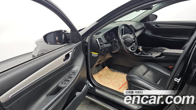 Hyundai Grandeur 2018 — photo 10