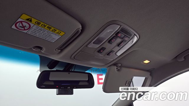 Kia Canival 2016 — photo 17
