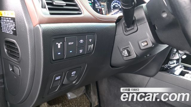 Hyundai Genesis 2013 — photo 12