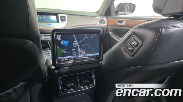 Hyundai Genesis 2013 — photo 18