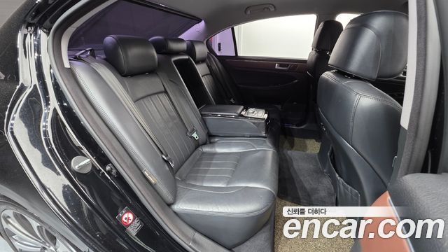 Hyundai Genesis 2013 — photo 19