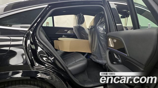 Mercedes-Benz GLE-Class 2026 — photo 12