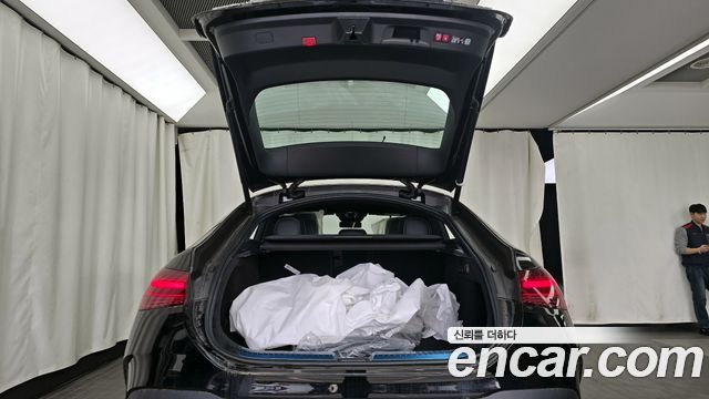 Mercedes-Benz GLE-Class 2026 — photo 20