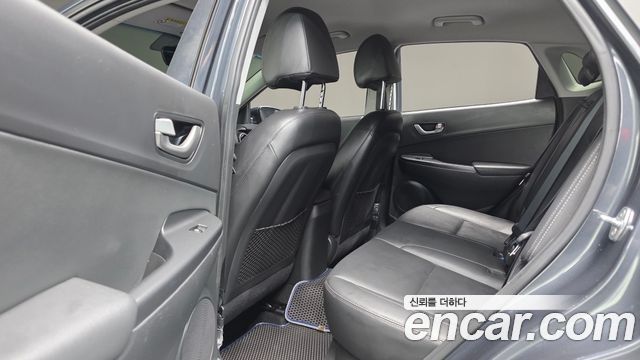 Hyundai Kona 2018 — photo 17