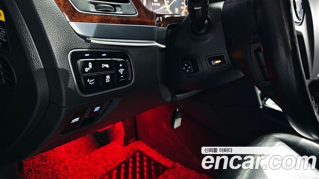 Hyundai Equus 2015 — photo 13