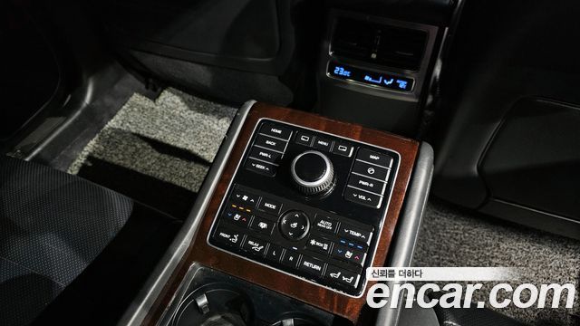 Hyundai Equus 2015 — photo 19