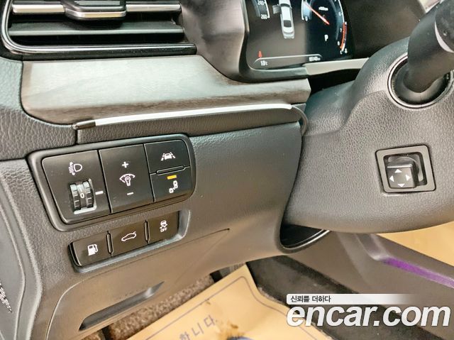 Kia K7 2020 — photo 17