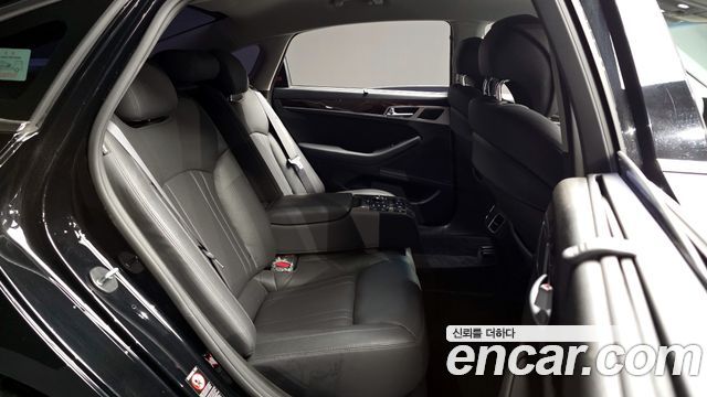 Hyundai Genesis 2016 — photo 12