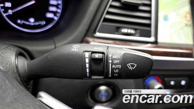 Hyundai Genesis 2016 — photo 16