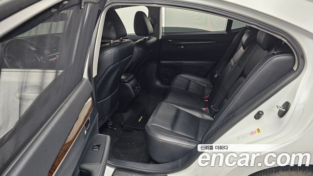 Lexus ES 2014 — photo 11