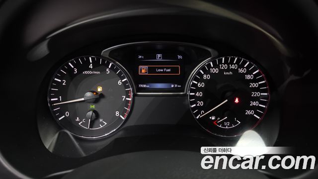 Nissan Altima 2017 — photo 8