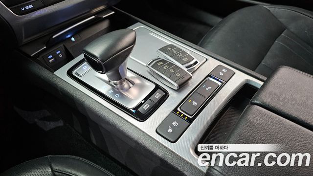 Genesis G80 2017 — photo 9