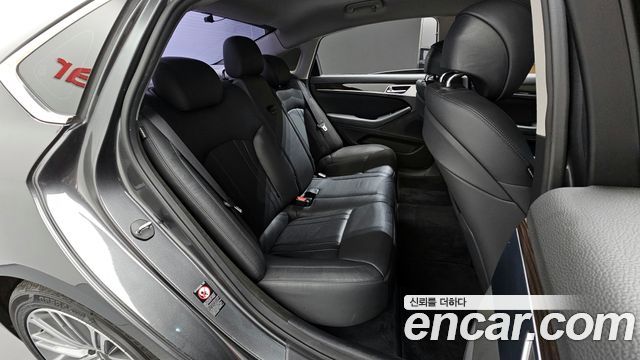 Genesis G80 2017 — photo 13