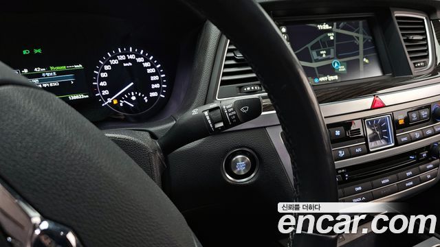 Genesis G80 2017 — photo 19
