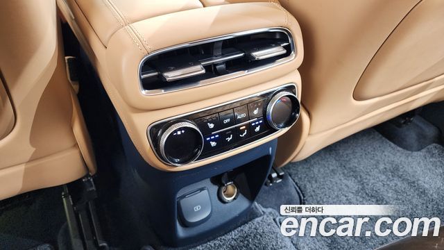 Genesis GV80 2022 — photo 18