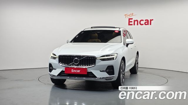 Volvo XC60 2022 — photo 3