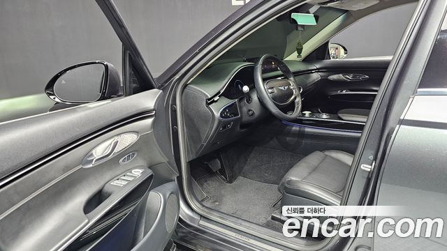 Genesis GV70 2021 — photo 10