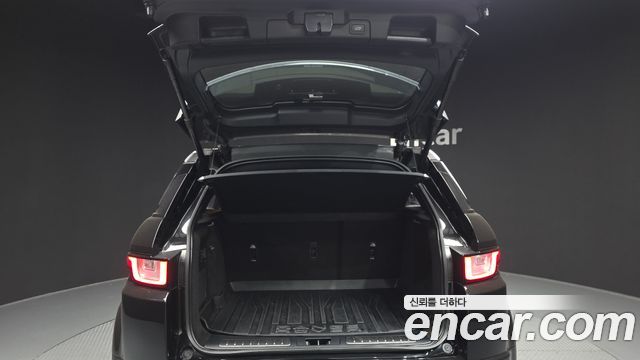 Land Rover Range Rover Evoque 2018 — photo 20