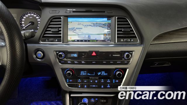 Hyundai Sonata 2015 — photo 19