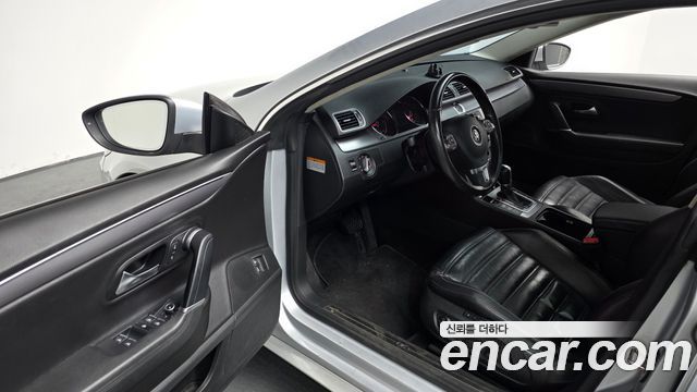Volkswagen CC 2013 — photo 11