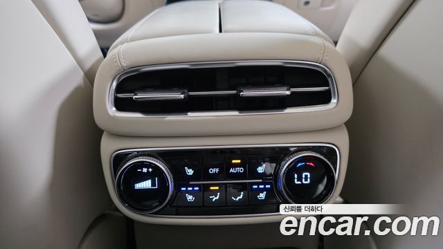 Genesis GV80 2021 — photo 18
