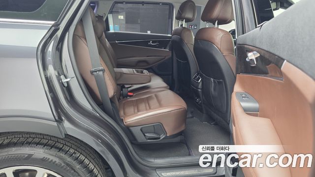 Kia Sorento 2017 — photo 12