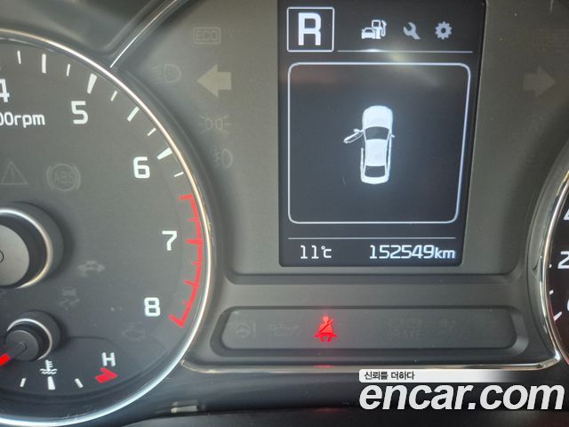 Kia K3 2016 — photo 8