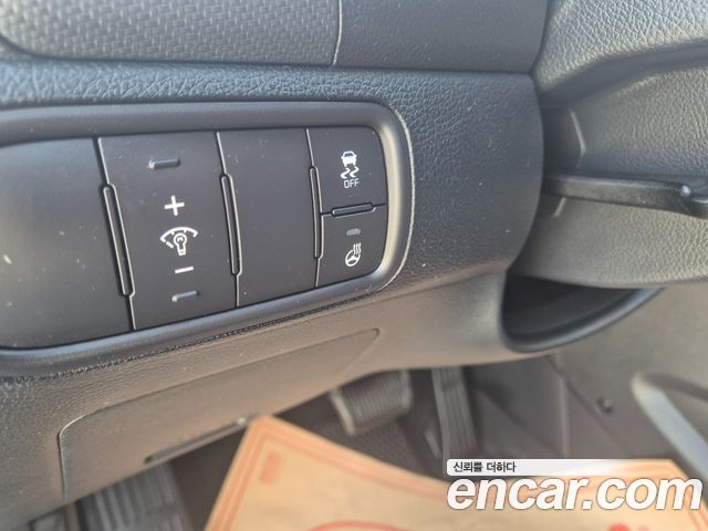 Kia K3 2016 — photo 16