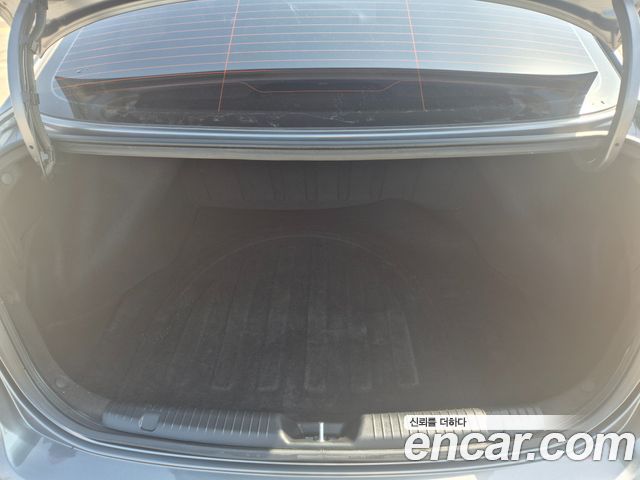 Kia K3 2016 — photo 17