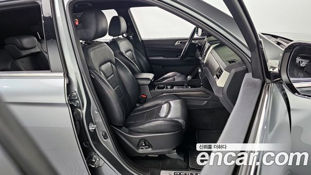 KG Mobility Rexton 2018 — photo 12