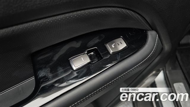 KG Mobility Rexton 2018 — photo 19
