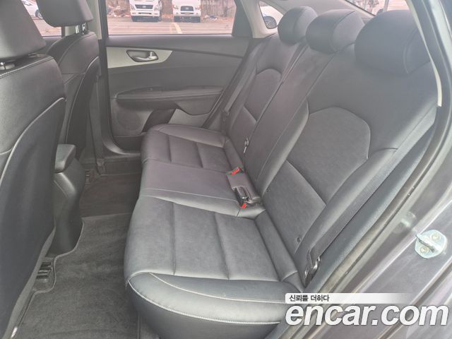 Kia K3 2019 — photo 11