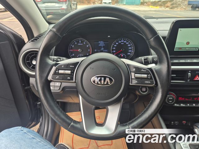 Kia K3 2019 — photo 17