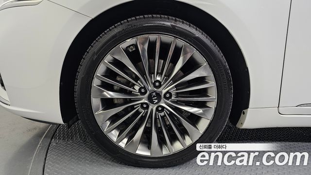 Kia K7 2016 — photo 5
