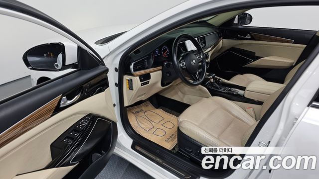 Kia K7 2016 — photo 10