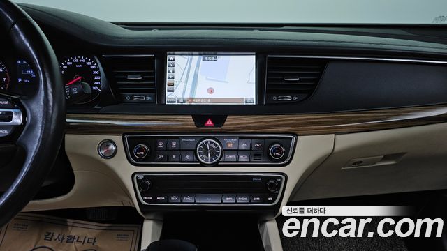 Kia K7 2016 — photo 15